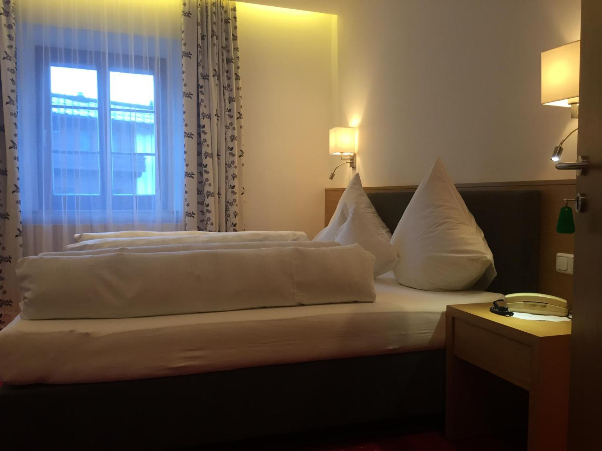 Hotel Angelika Sankt Anton am Arlberg Quarto foto
