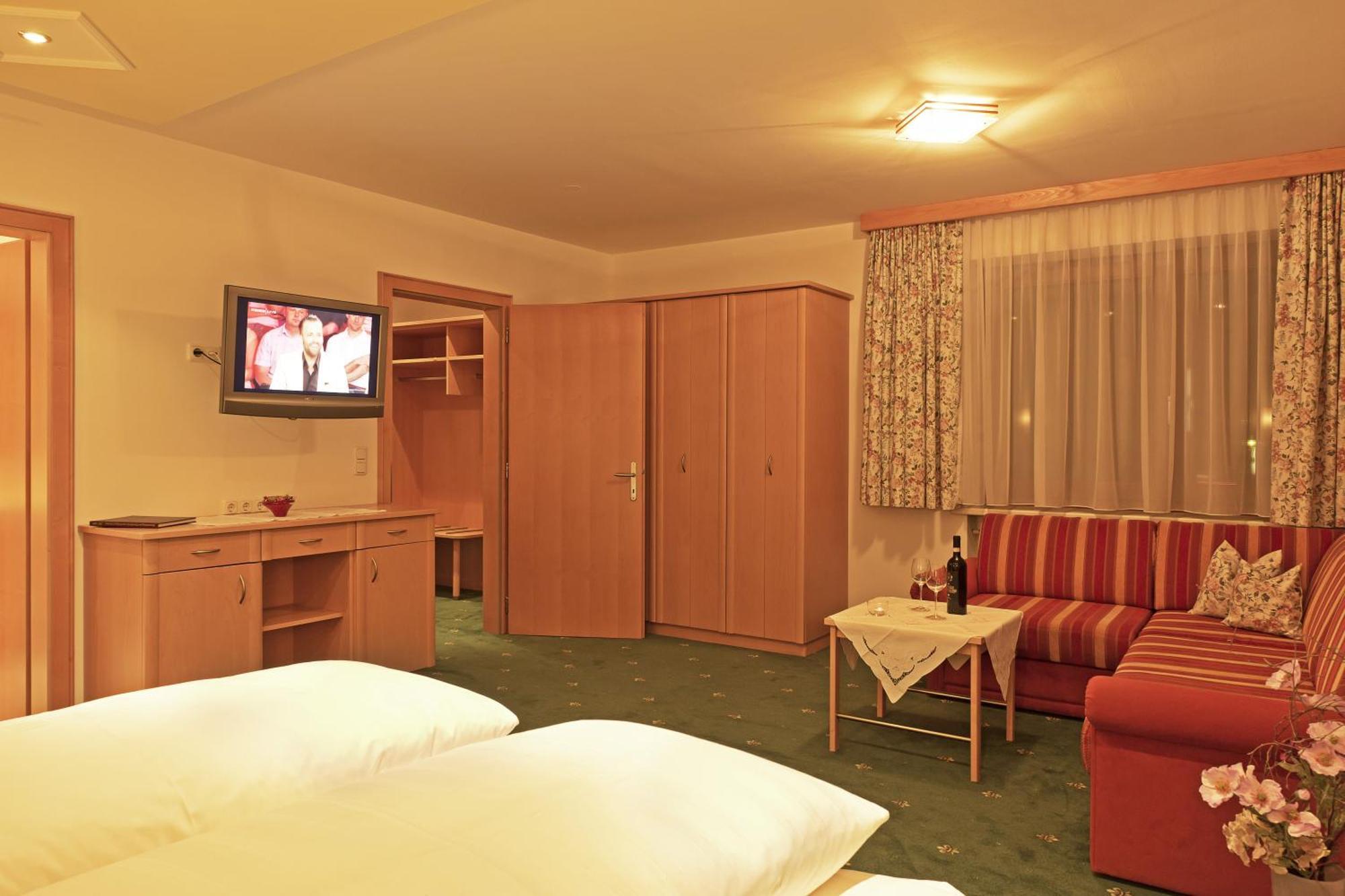Hotel Angelika Sankt Anton am Arlberg Quarto foto